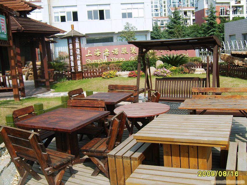 上海户外景观桌椅（防腐木）