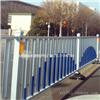 道路交通护栏价格、新乡锌钢道路隔离护栏 锦银丰市政交通护栏厂家