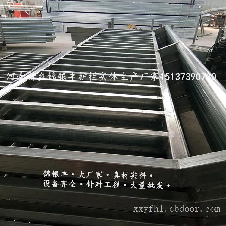 河南生产批发加工定制公路护栏的厂家在哪里？河南锦银丰公路护栏