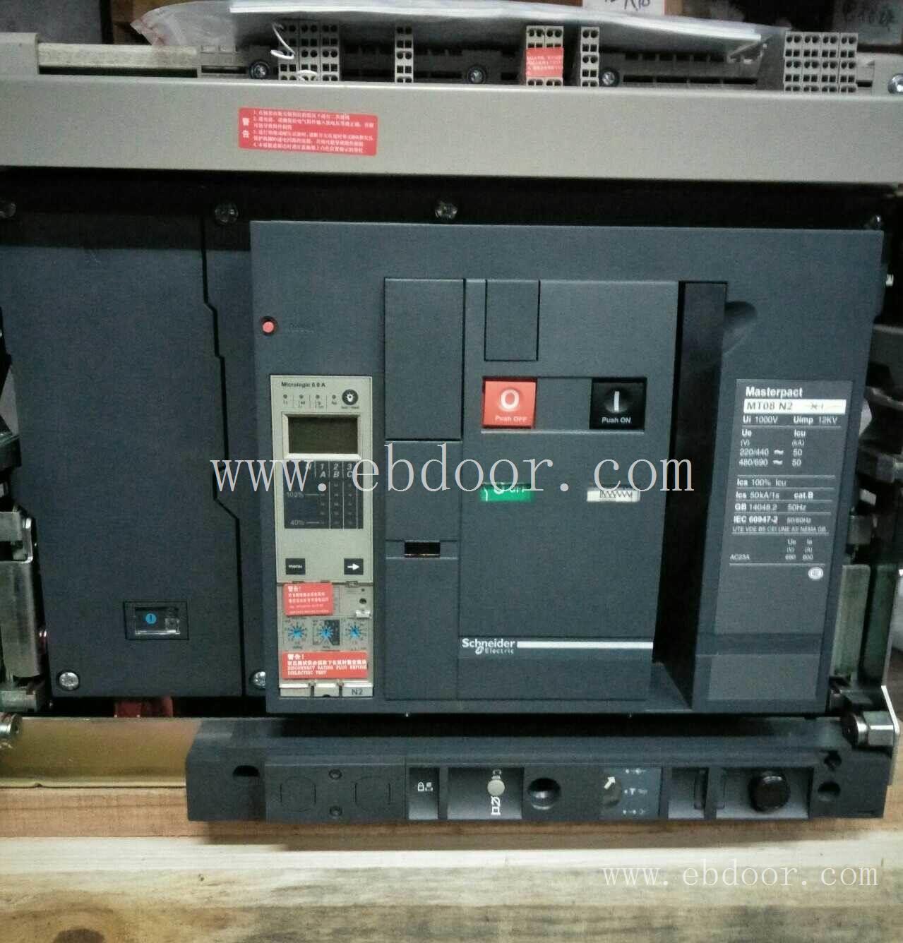 MT08N1  MIC5.0  R800A  W 3P3D 抽屉式标配施耐德MT框架断路器