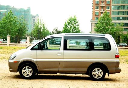 风行商务 上海汽车租赁�