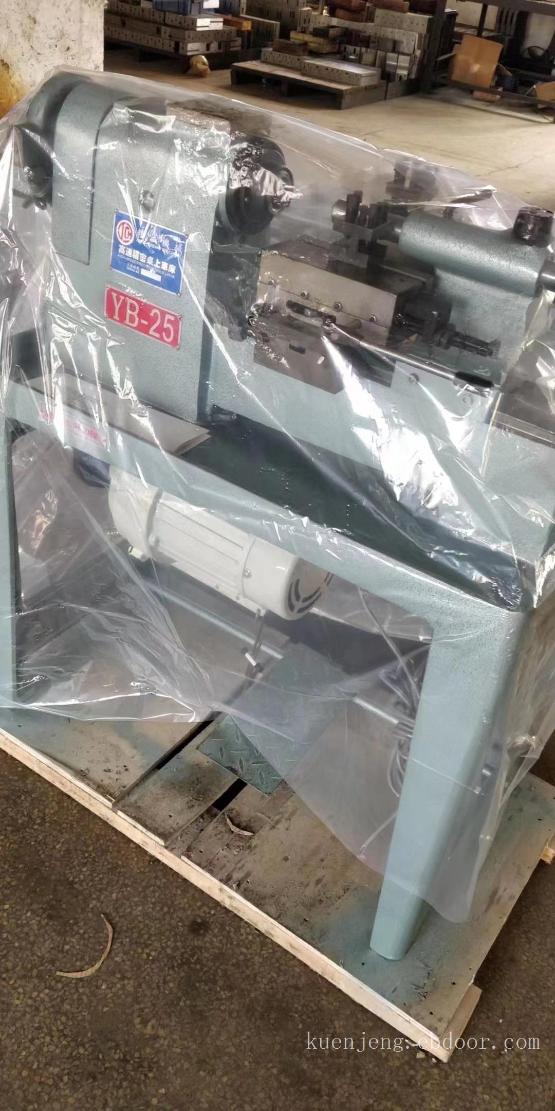 25型桌上车床