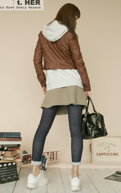 紧身九分裤黑色6027�