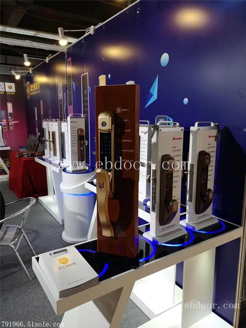 LOOCK/鹿客指纹锁展示架木质烤漆