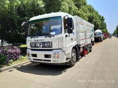 矿区用东风天锦洗扫车