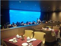 海洋主题餐厅设计_暖冬里的亚克力鱼缸