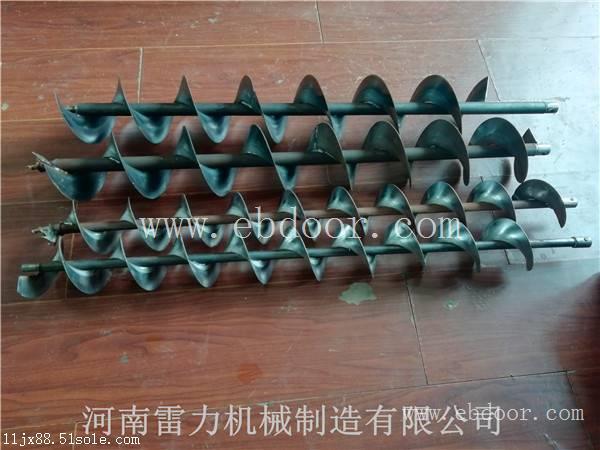 一种经济实用的管桩掏泥土机器