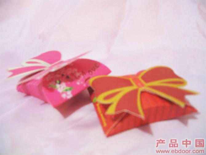 蝴蝶结�