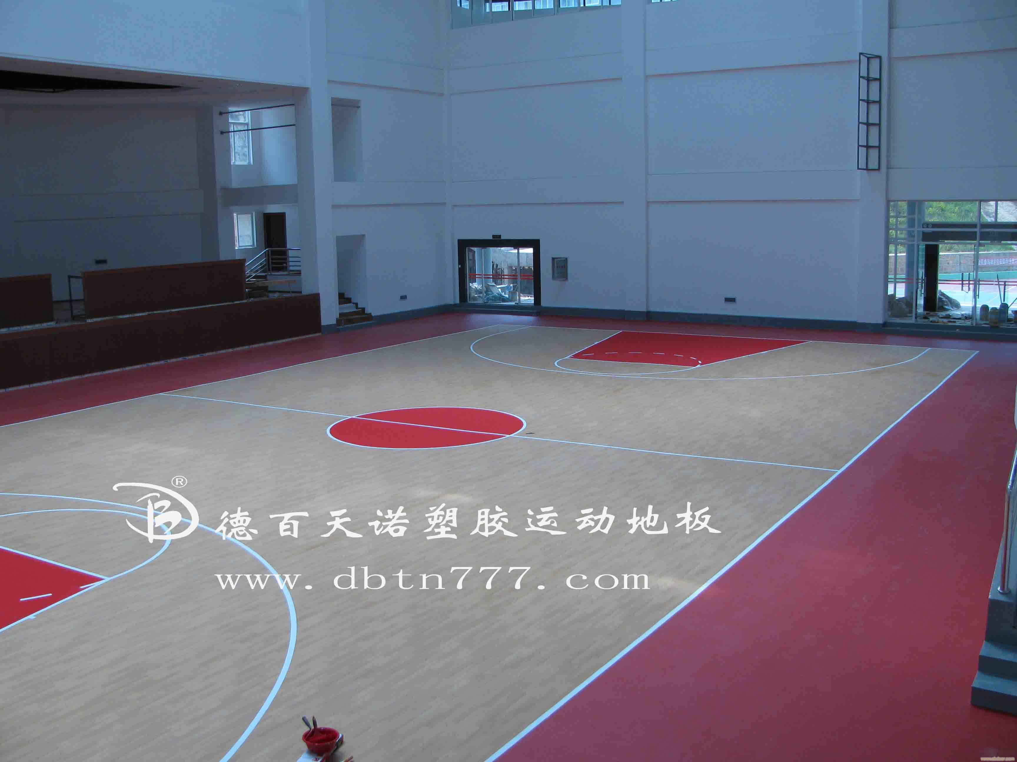 【石家庄篮球场塑胶地板厂家】
