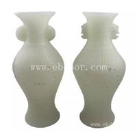 和田青白玉镂雕花卉赏瓶玉器鉴定