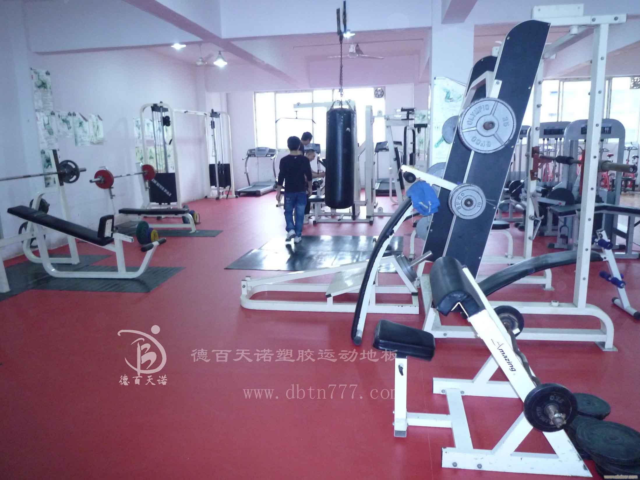 河北PVC塑胶地板价格/石家庄PVC塑胶地板/德百天诺塑胶地板4�