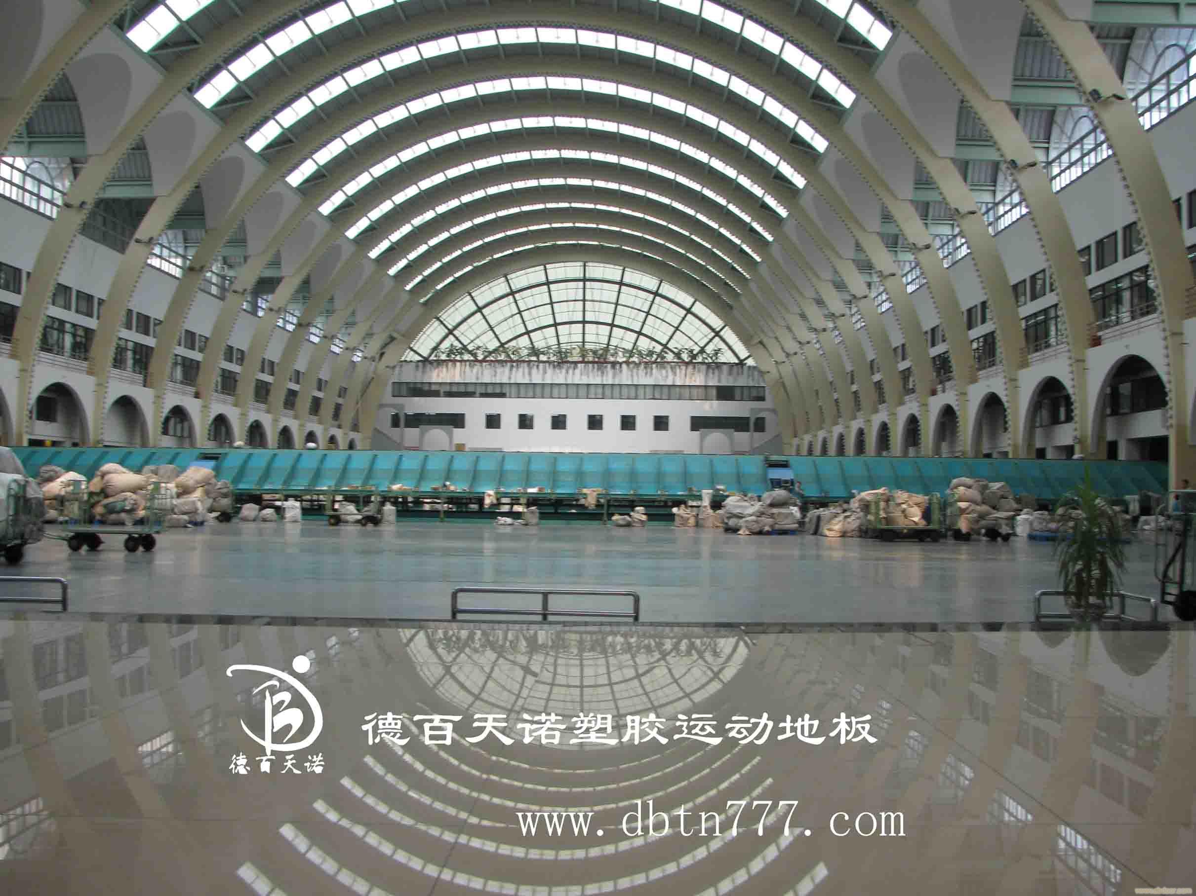 河北PVC塑胶地板价格/石家庄PVC塑胶地板/德百天诺塑胶地板11�