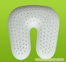 枕�
