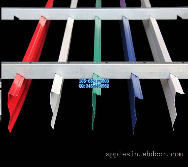 热转印木纹机场别墅4S店/售楼部黑色吕方通吊顶