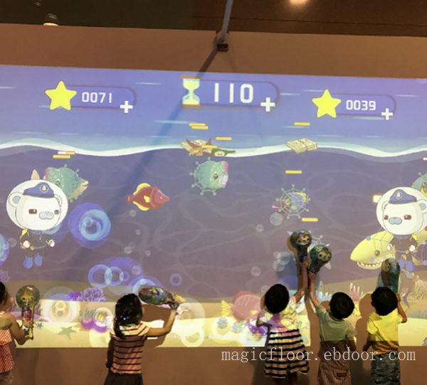 幼儿 AI 游戏化互动空间互动投影儿童益智游戏魔幻地面墙面