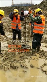 小型挖土机掏土打洞钻孔设备大全