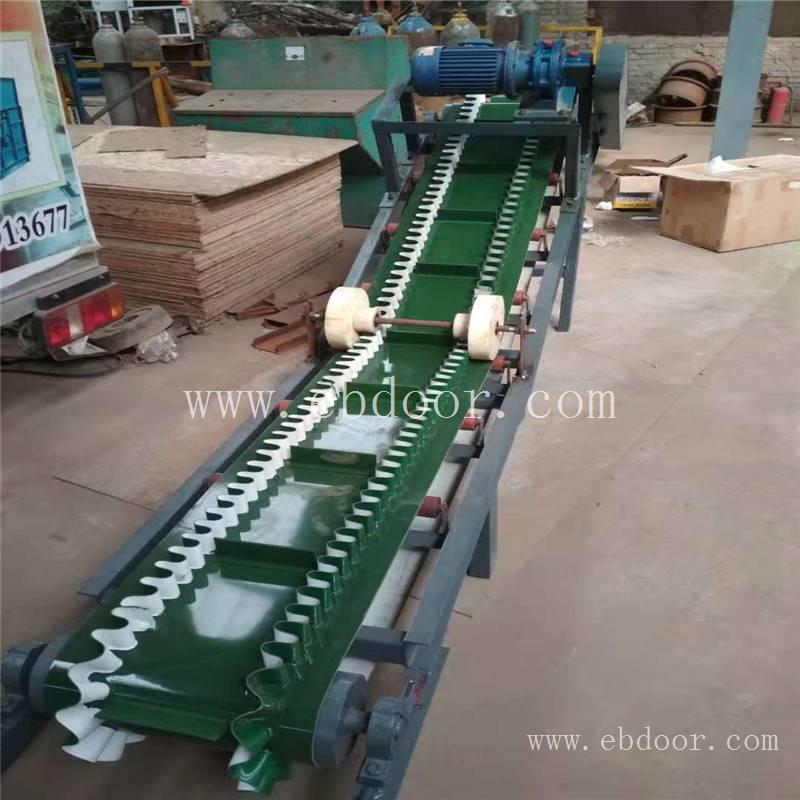 20度爬坡V型散料运输机 兴运机械工厂批量零售