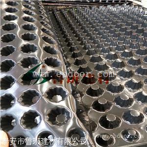 PVC排水板与HDPE滤水板排水板区别