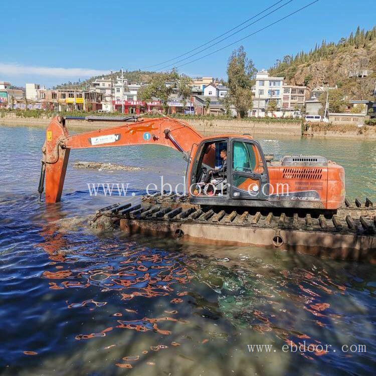 河道清淤水上挖掘机水上挖机租赁干活速度快
