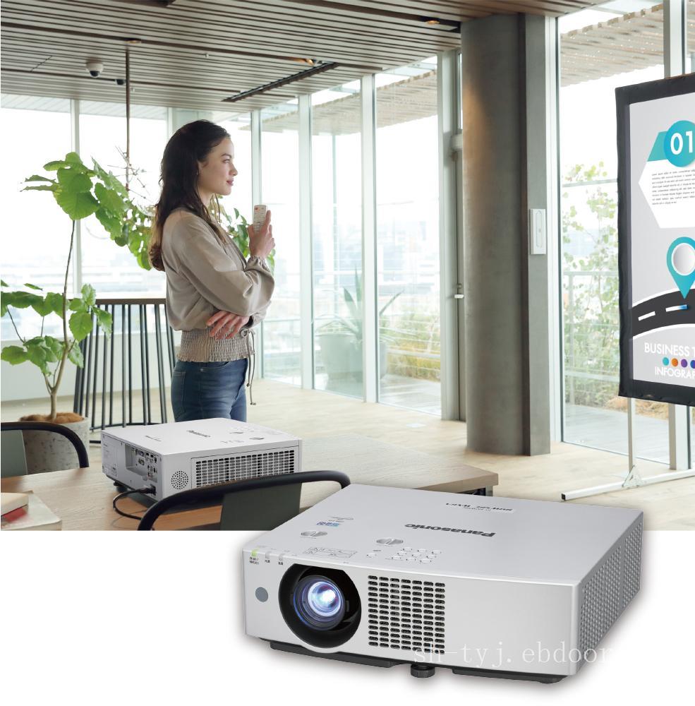 松下Panasonic PT-BMZ50C培训教室使用高清高亮液晶商务投影机