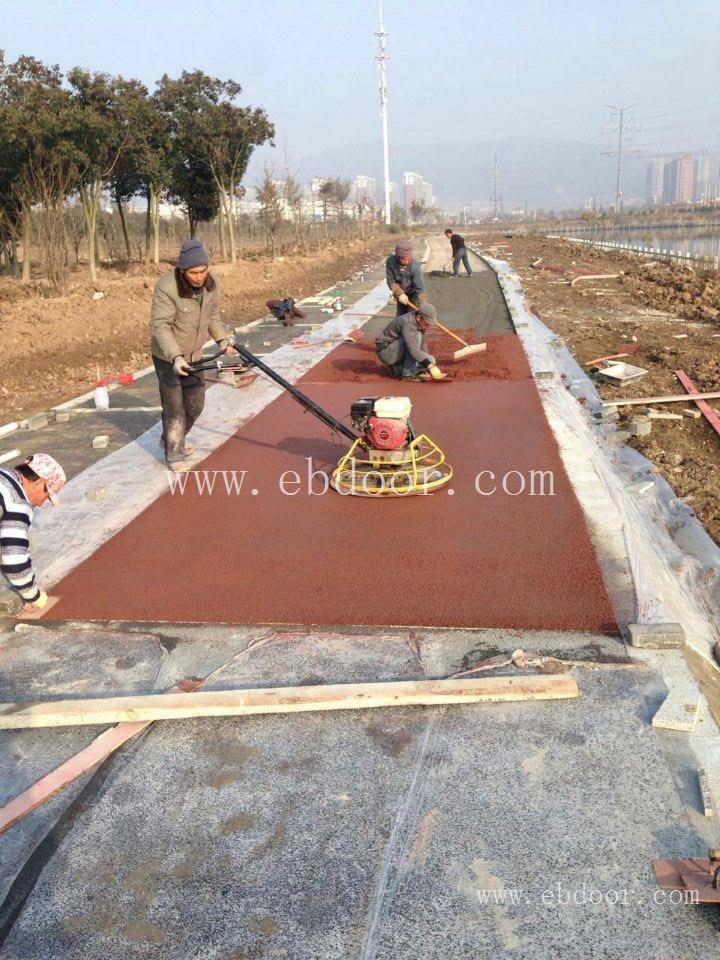 重庆巴南区透水地坪材料 透水混凝土胶粉 透水混泥土价格