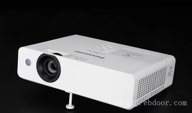 松下PanasonicPT-UX387C投影机高性价比会议室使用投影机低售价