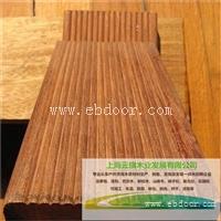 三明市非洲菠萝格防腐木工厂 南美菠萝格亲水平台