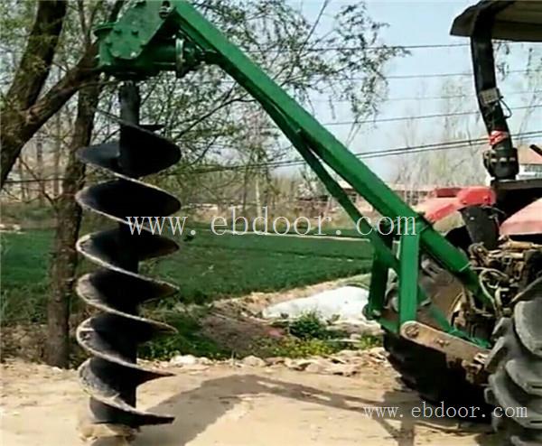 拖拉机挖坑机挖直经700树坑  拖拉机植树机大型种树工具