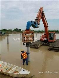 广东水上挖掘机出租湿地挖掘机租赁认准五湖水利
