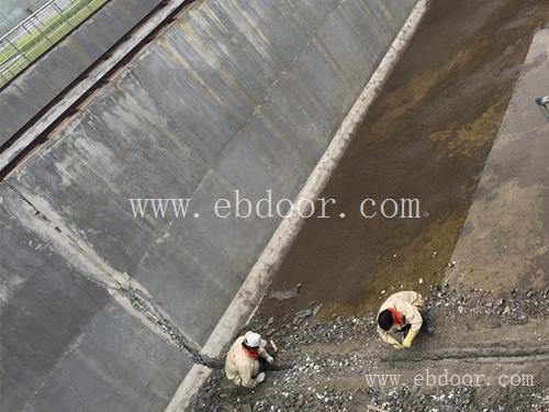 云南西双版纳傣族自治州地下室伸缩缝防水堵漏施工案例