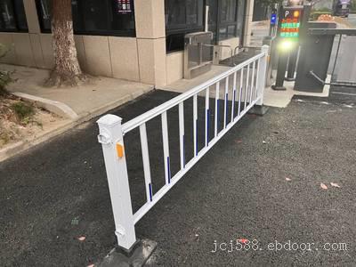 广西交通防撞护栏丨南宁城市围栏丨人行道栏杆厂家