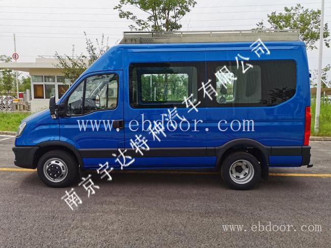 依维柯检测车+广告宣传车+A35流动服务车