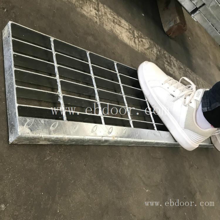 不生锈踏步楼梯 镀锌踏步 异形格栅板 钢格栅方格板定做厂家 邦创