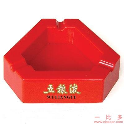 上海陶瓷烟灰缸市场 定做陶瓷烟灰缸 广告烟灰缸�