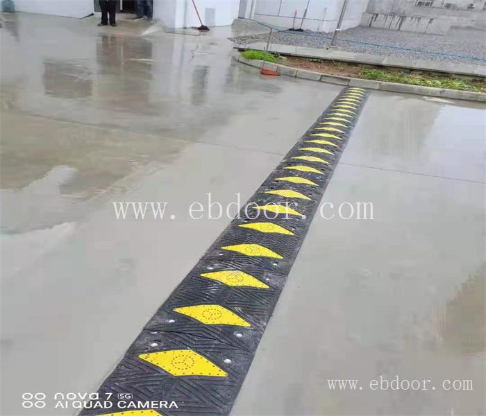 广安线槽减速带供应_广安防丢定位器厂_四川停车场定位器哪家好