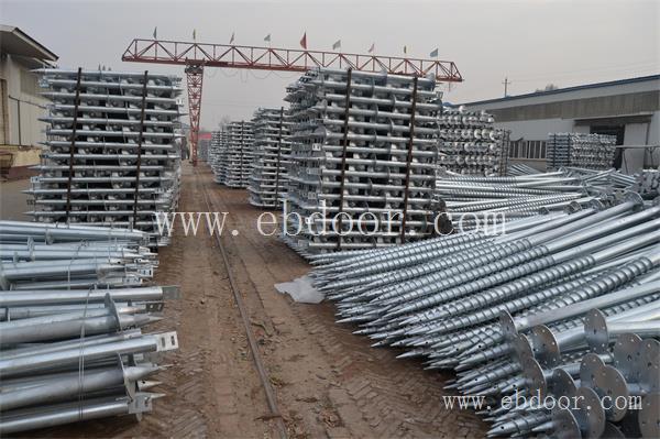 新疆太阳能螺旋地桩供应商,新疆太阳能螺旋地桩生产