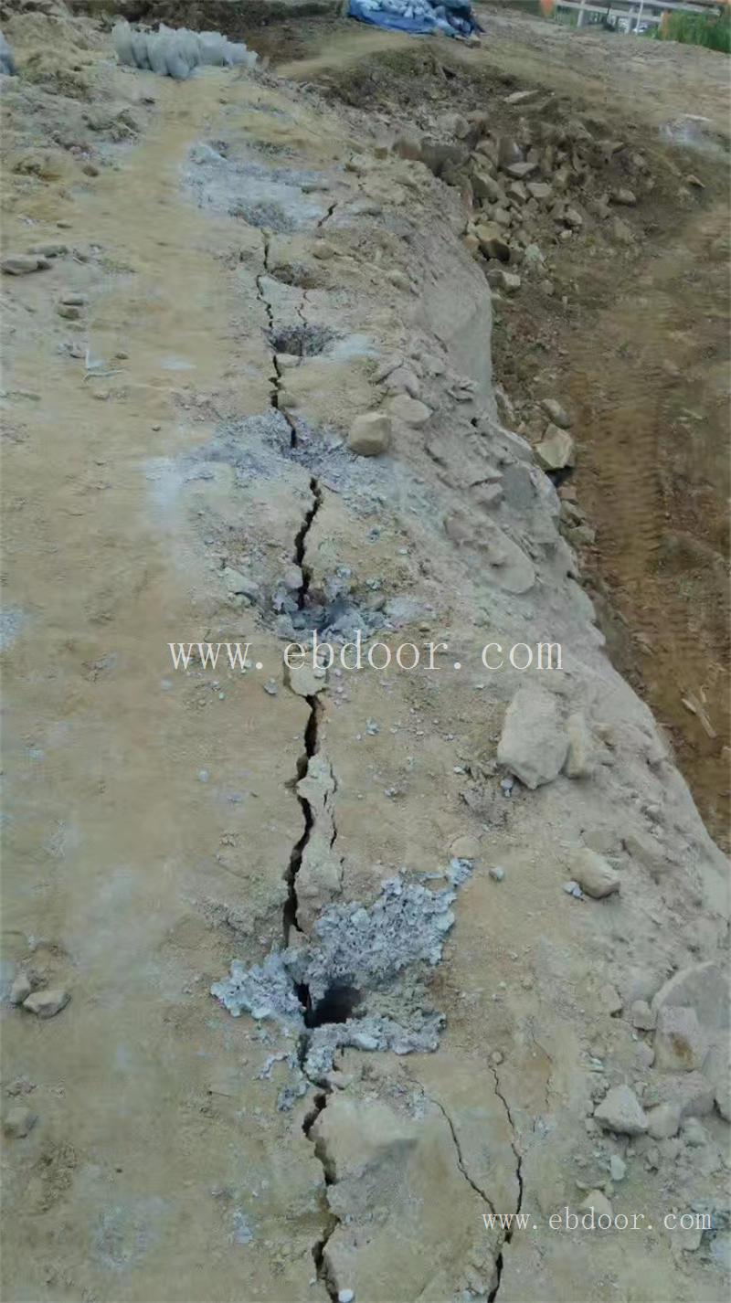 西安爆破无声破碎剂厂家