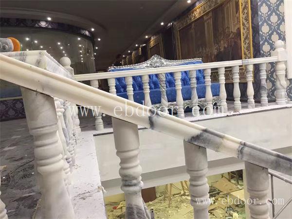 雅安汉白玉栏杆雕刻 四川汉白玉毛料品质优良 云南汉白玉栏板厂
