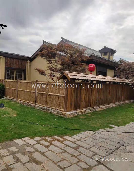 成都竹艺篱笆墙厂家 达州竹桥竹船价格 四川竹别墅设计