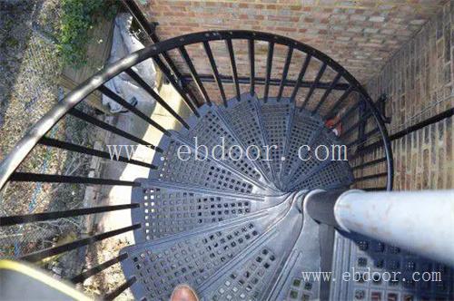 四川钢结构旋转楼梯价格