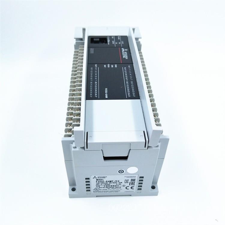 FR-F820-2.2K 三菱变频器节能型FR-F820-00105 AC220