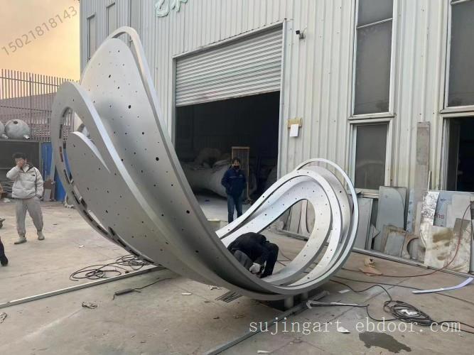 上海广场星空船雕塑 不锈钢弯弯的月亮舟