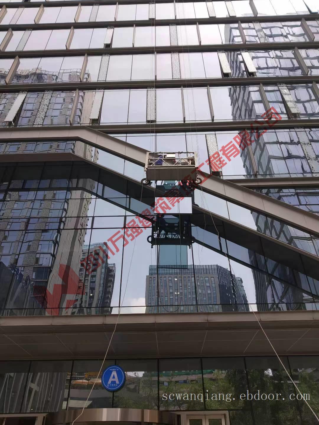 玻璃幕墙安装施工
