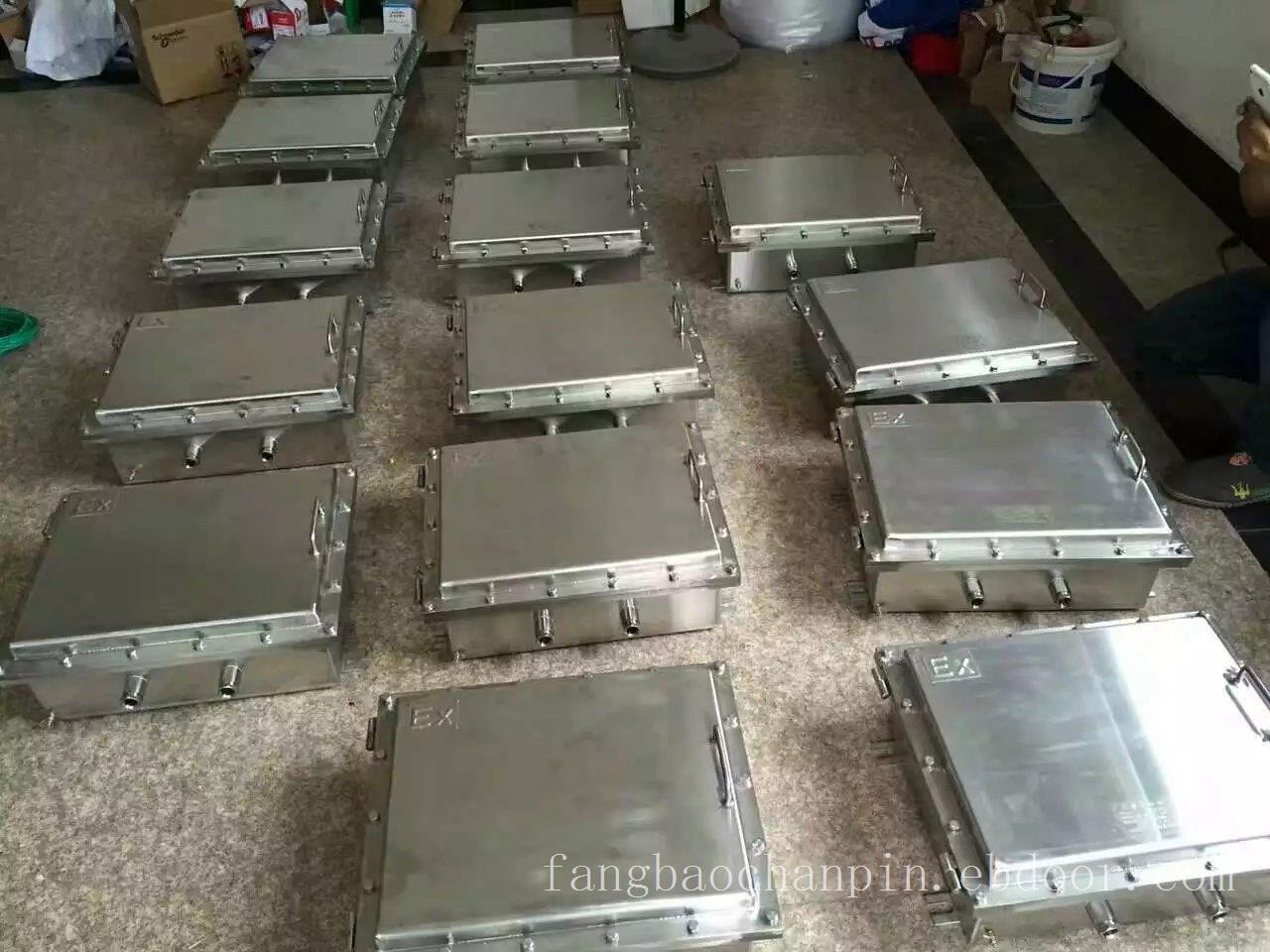 防爆西安飞越不锈钢防爆接线箱是各种高危场所使用的特殊设备，和民用接线箱比