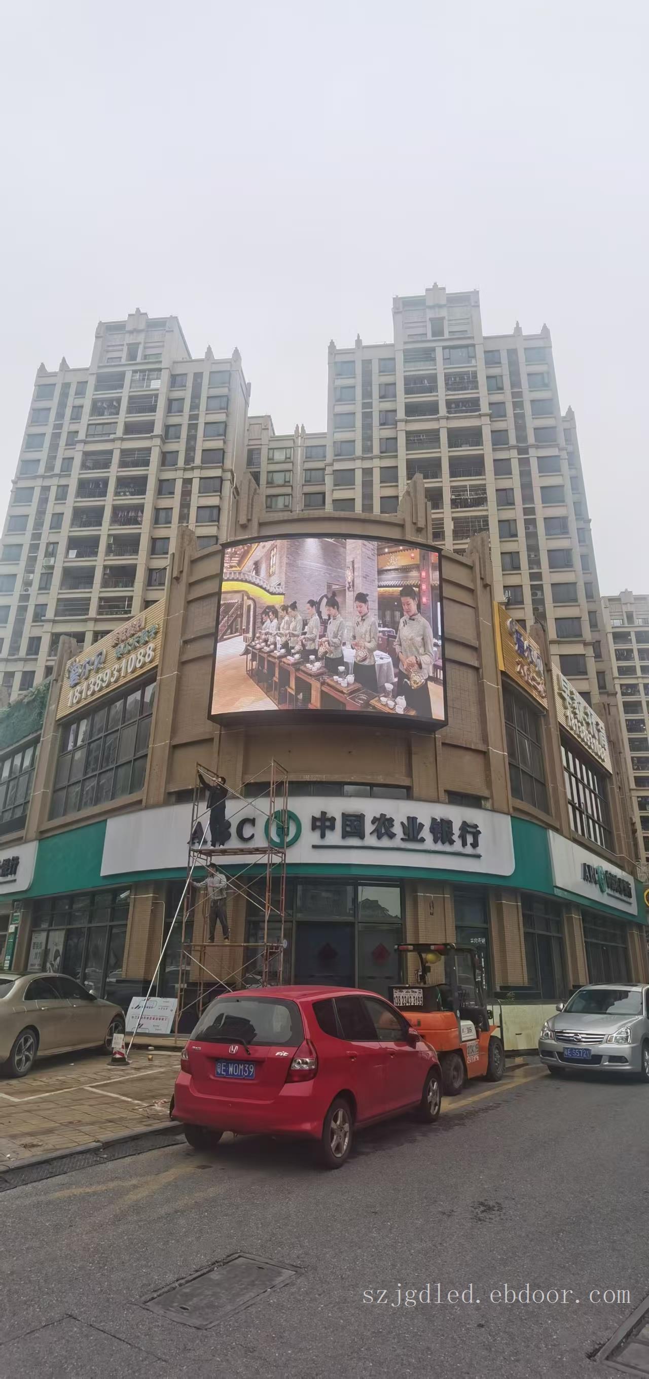 室外P10全彩显示屏