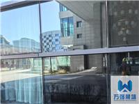 四川万强建筑幕墙公司推动成都玻璃幕墙工程发展