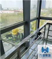 万强建筑幕墙工程公司：成都高空玻璃幕墙更换安装