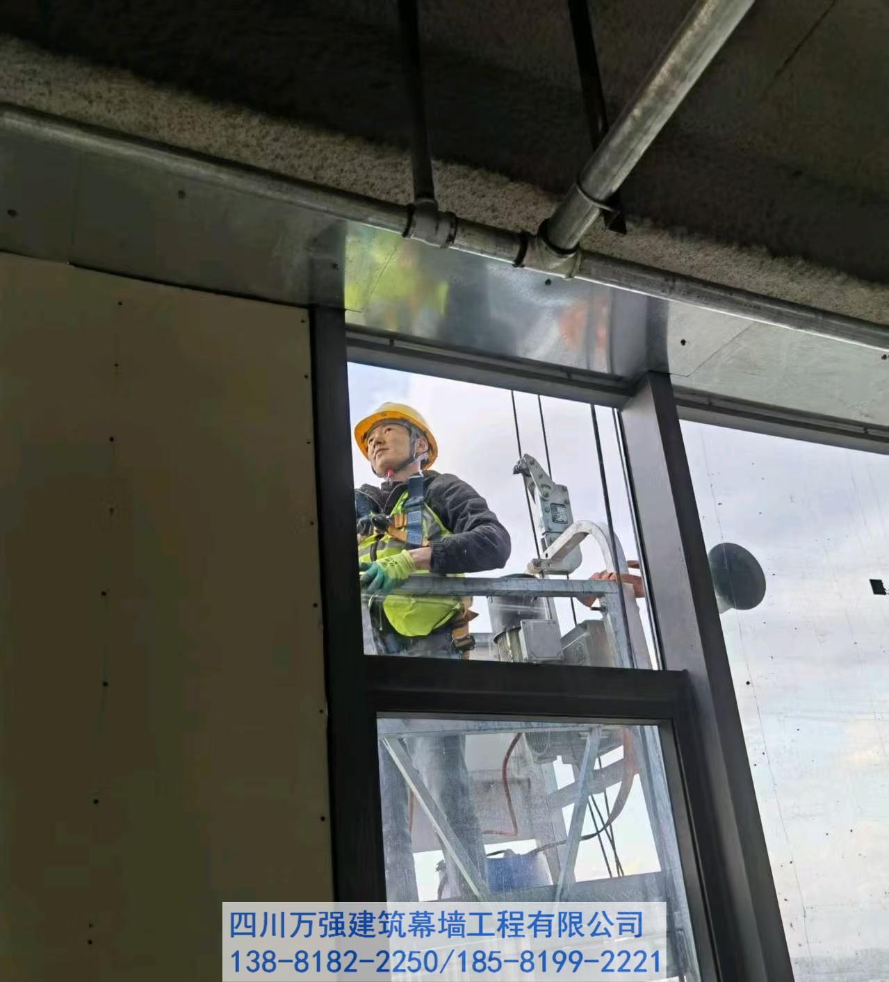 成都幕墙玻璃更换安装工程