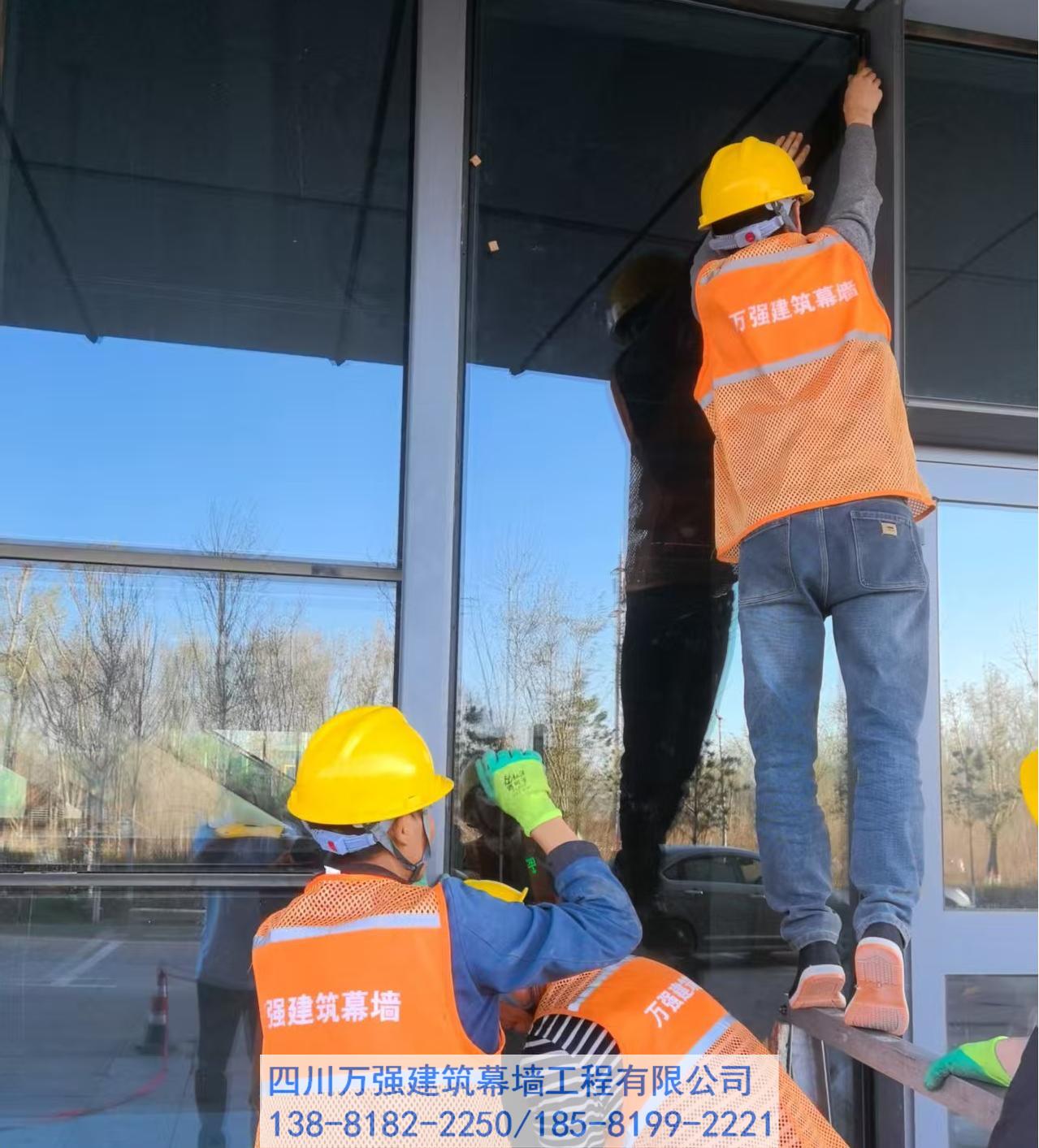 成都幕墙玻璃更换安装工程
