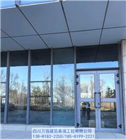 四川万强高效完成大厦玻璃幕墙更换安装工程